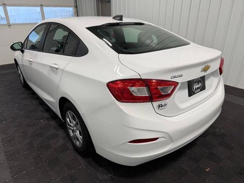 2019 Chevrolet Cruze LS