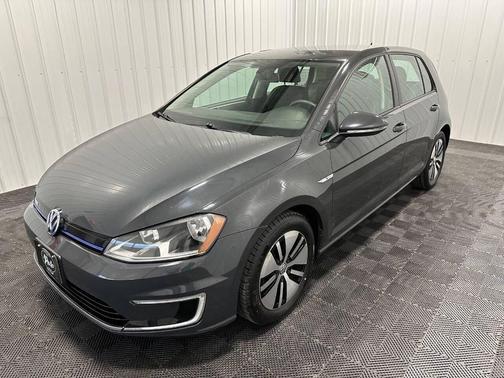 2016 Volkswagen e-Golf SE