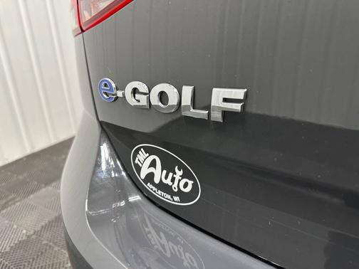 2016 Volkswagen e-Golf SE
