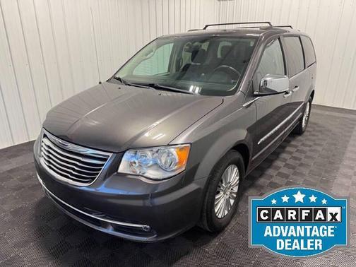 2016 Chrysler Town & Country Limited