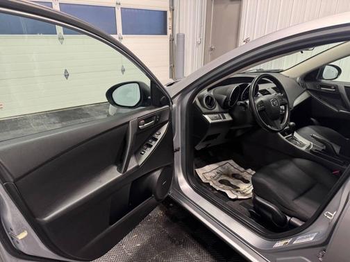 2011 Mazda Mazda3 i Touring