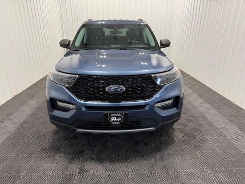 Atlas Blue 2020 Ford Explorer XLT