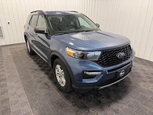 Atlas Blue 2020 Ford Explorer XLT