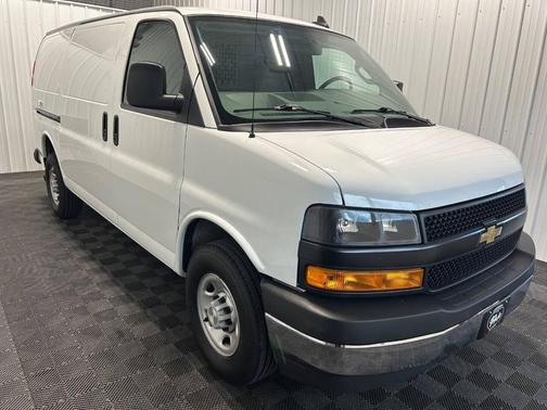 2022 Chevrolet Express 2500 RWD 2500 Regular Wheelbase WT