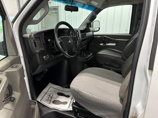 2020 Chevrolet Express 2500 RWD 2500 Regular Wheelbase WT
