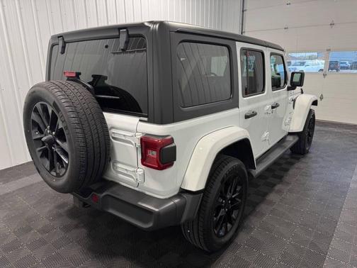 2022 Jeep Wrangler Unlimited 4xe Sahara
