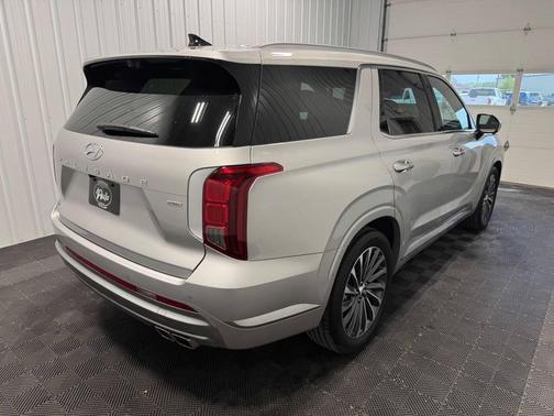 Typhoon Silver 2025 Hyundai PALISADE Calligraphy