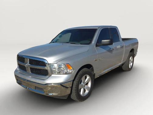 2017 RAM 1500 SLT