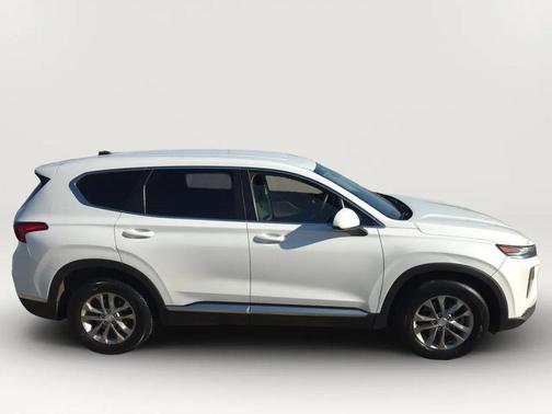 2019 Hyundai SANTA FE SE 2.4