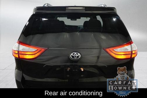 2016 Toyota Sienna XLE