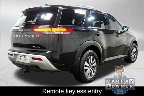 Super Black 2022 Nissan Pathfinder SL 4WD