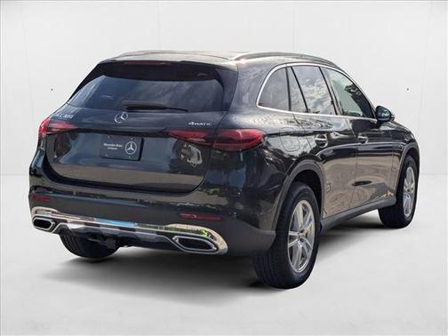 2026 Mercedes-Benz GLC 300 4MATIC