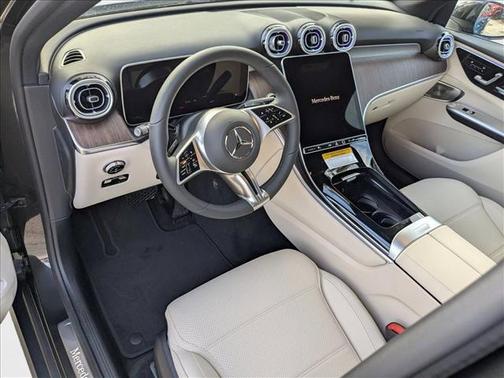 2026 Mercedes-Benz GLC 300 4MATIC