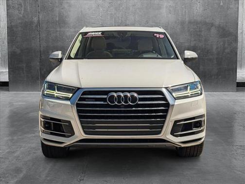 2019 Audi Q7 55 Prestige