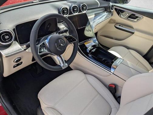 2026 Mercedes-Benz GLC 300 4MATIC