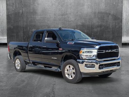 2019 RAM 2500 Big Horn Crew Cab 4x4 6'4' Box
