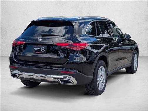 2026 Mercedes-Benz GLC 300 4MATIC