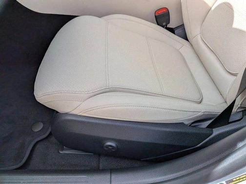 Polar White 2026 Mercedes-Benz C-Class C 300