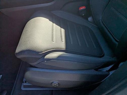 2026 Mercedes-Benz GLC 300 Base