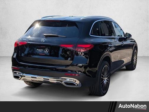 2026 Mercedes-Benz GLC 300 Base