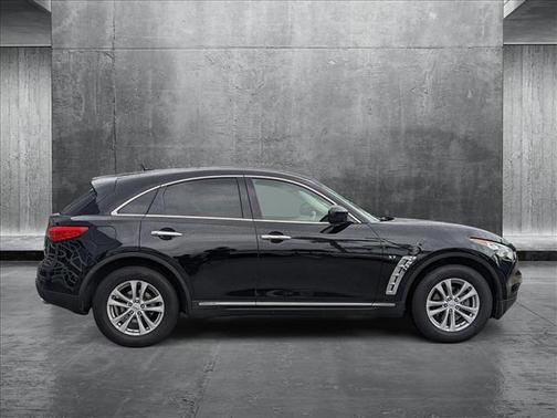 2016 INFINITI QX70 Base