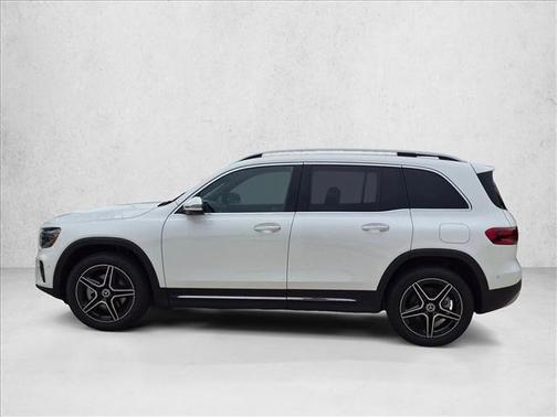 Polar White 2026 Mercedes-Benz GLB 250 Base