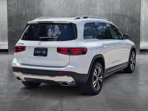2025 Mercedes-Benz GLB 250 Base