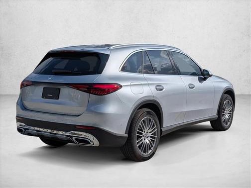 Cirrus Silver Metallic 2026 Mercedes-Benz GLC 300 Base