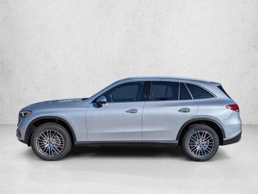 Cirrus Silver Metallic 2026 Mercedes-Benz GLC 300 Base