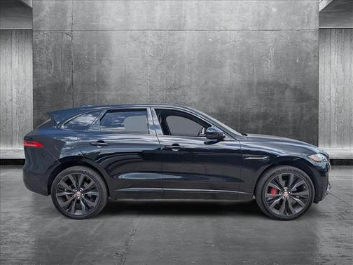 2018 Jaguar F-PACE S