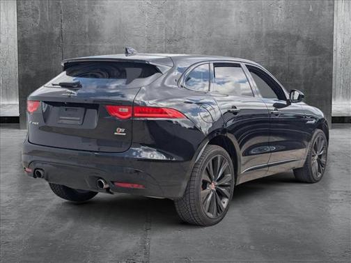 2018 Jaguar F-PACE S