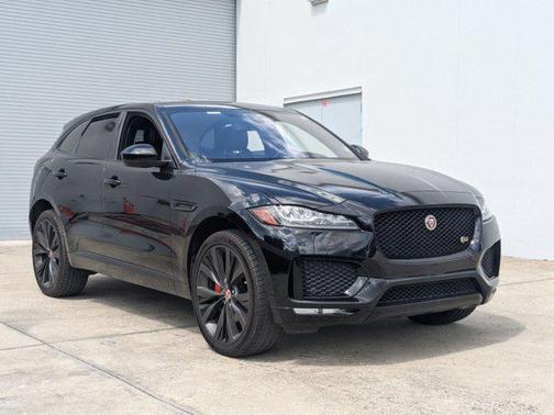2018 Jaguar F-PACE S