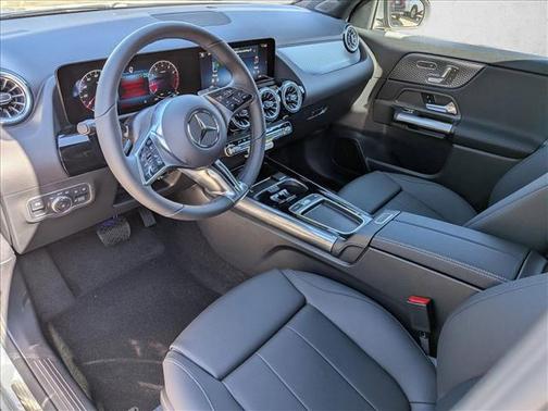 Cirrus Silver Metallic 2026 Mercedes-Benz GLA 250 4MATIC