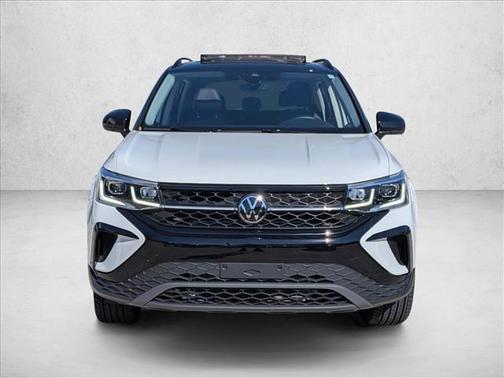 2024 Volkswagen Taos 1.5T SE Black