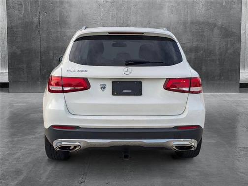 2018 Mercedes-Benz GLC 300 Base