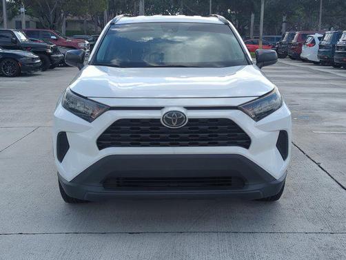 Super White 2019 Toyota RAV4 LE