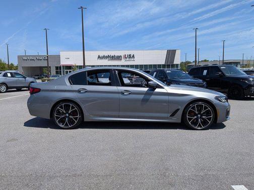 Skyscraper Gray Metallic 2023 BMW 530 i