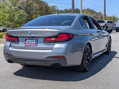 Skyscraper Gray Metallic 2023 BMW 530 i