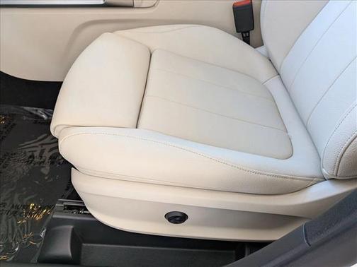 2026 Mercedes-Benz GLB 250 Base