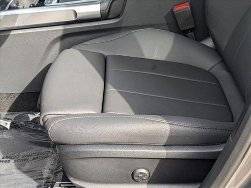 2025 Mercedes-Benz GLB 250 Base