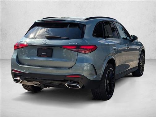 2026 Mercedes-Benz GLC 300 4MATIC