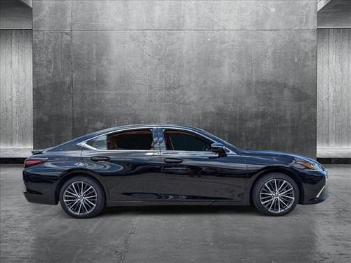 2022 Lexus ES 350 Base