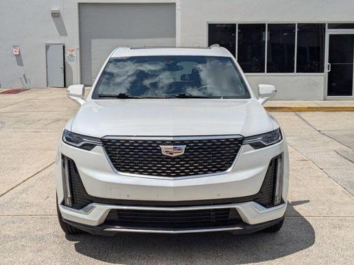 2023 Cadillac XT6 Premium Luxury FWD