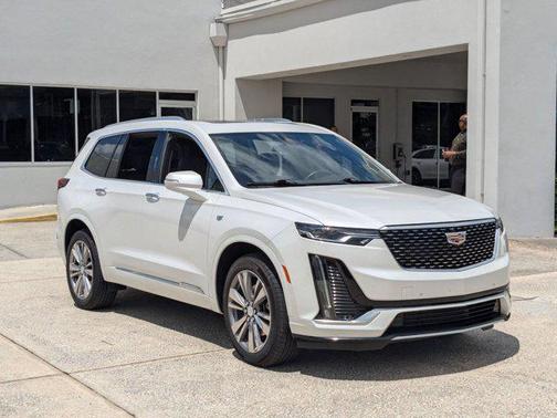 2023 Cadillac XT6 Premium Luxury FWD
