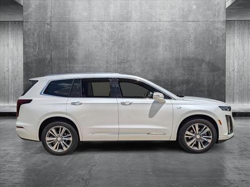 2023 Cadillac XT6 Premium Luxury FWD