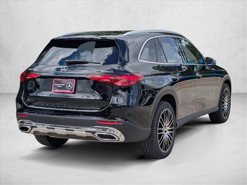 2026 Mercedes-Benz GLC 300 4MATIC