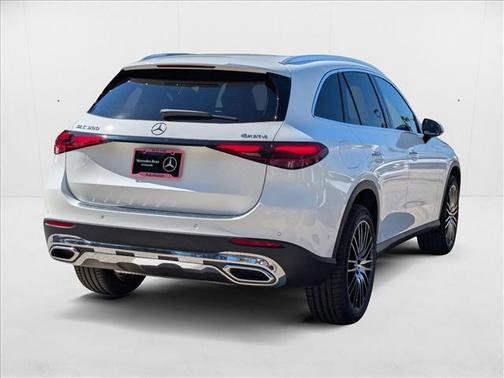 2026 Mercedes-Benz GLC 300 4MATIC