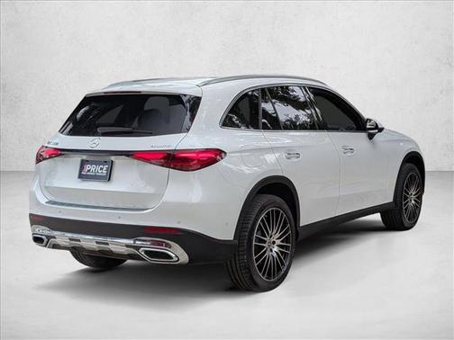 2026 Mercedes-Benz GLC 300 4MATIC