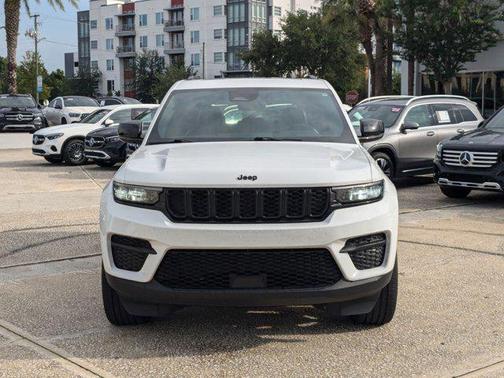 2023 Jeep Grand Cherokee Altitude