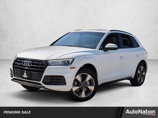 2020 Audi Q5 45 Titanium Premium